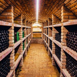 Vinařský pobyt na jižní Moravě u Znojma ve Vinařství Lintner s řízenou degustací, občerstvením a snídaněmi