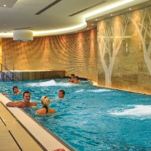 Jizerské hory: Přepychový Hotel Antonie **** s polopenzí, neomezeným vstupem do wellness a sportovní zónou
