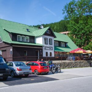 Krkonoše: Pobyt v Peci pod Sněžkou u výletních cílů v historické Hospodě na Peci *** se snídaní či polopenzí