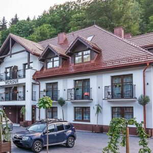 Polsko u českých hranic ve Wellness & SPA Werona *** s polopenzí, neomezeným wellness, šampaňským a masáží