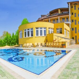 Zalakaros jen 400 m od lázní: Wellness Hotel Aphrodite **** s bazénem, Římskými lázněmi a saunami + polopenze