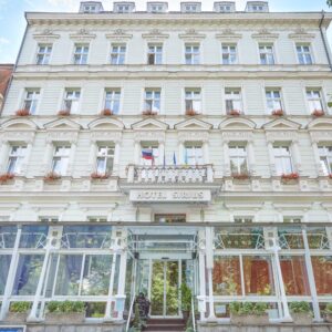 Karlovy Vary v Park Spa Hotelu Sirius **** se vstupem do Alžbětiných lázní a sauny + polopenze a 4 procedury