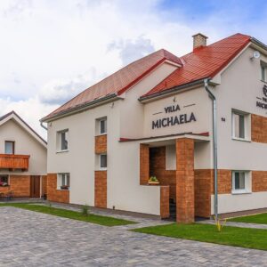 Slovensko: Bešeňová jen 950 m od aquaparku a lázní ve studiu či apartmánu s kuchyňkou ve Ville Michaela
