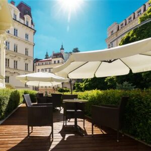 Západní Čechy ANGLICKÝ DVŮR - Karlovy Vary