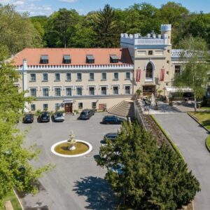 Zámecký pobyt s degustačním menu a soukromým wellness pro dva