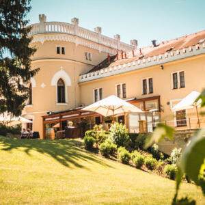 Luxusní noc s čtyřchodovou večeří v Chateau St. Havel