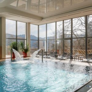 Romantika v CHKO Slavkovský les kousek od Karlových Varů v Hotelu U Zámečku *** s wellness, polopenzí a masáží