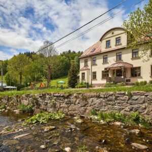 Krkonošský národní park: Pobyt v horské Boudě Morava *** se snídaní/polopenzí + venkovní hřiště a úschovna kol