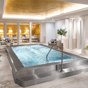 Liberec u ski areálů v Clarion Grandhotelu Zlatý Lev **** s polopenzí a wellness + skipas a slevy na atrakce