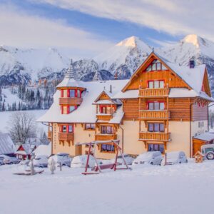 Belianské Tatry 100 m od sjezdovky v oceněném Wellness Penziónu Strachan *** s wellness, polopenzí + aktivity