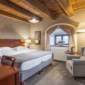 Praha: Romantický Pytloun Zámecký Hotel Ctěnice **** se snídaněmi, welcome drinkem a tapas + vstupy na výstavy