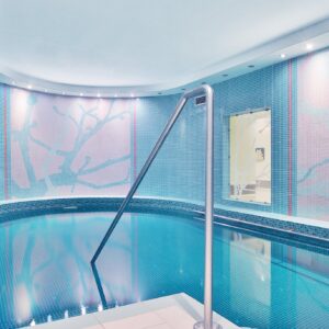 Mariánské Lázně přímo v centru v Hotelu Sun Palace Spa & Wellness **** s wellness (bazén, sauna) a polopenzí