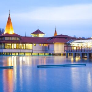 Maďarsko: Hévíz 200 m od termálního jezera v Penzionu Auróra Vendégház se snídaní + vstup do jezerních lázní