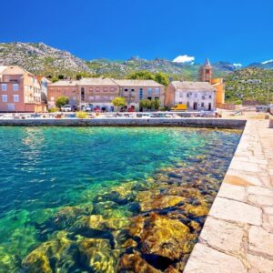 Chorvatsko: Letovisko Karlobag jen 60 m od moře v Apartmánech Gogi až pro 6 osob s plně vybavenou kuchyní