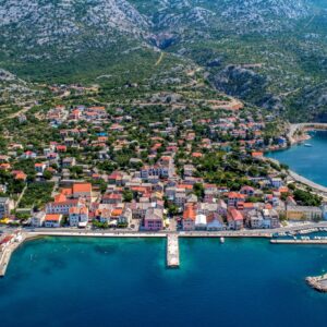 Chorvatsko: Letovisko Karlobag jen 400 m od pláže v Magdalena Apartments pro 4 či 6 osob + gril k zapůjčení