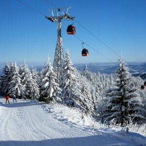 Polské lázně blízko skiareálů: Hotel Muszyna *** se snídaní či polopenzí a neomezeným vstupem do saun + vyžití