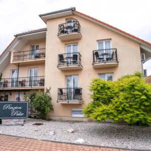 Podhájská blízko oblíbených termálních a Římských lázní v Penzionu Pulse s polopenzí a slevou na vstup