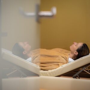 Lázně Jáchymov: Hotel Astoria *** s polopenzí a vstupem do lázeňského centra Agricola + masáž a další vyžití