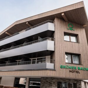 Zell am See u Zellského jezera v luxusním Hotelu Grüner Baum **** s wellness a polopenzí + slevová karta