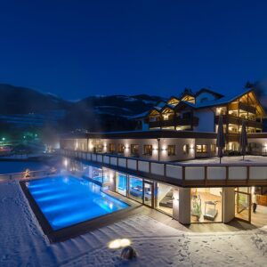 Gurmánský i wellness pobyt v italském Tyrolsku: Green Lake Hotel Weiher ****+ s polopenzí, bazénem a saunami