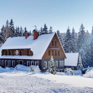 Jizerské hory 200 m od vleku v Hotelu Perla Jizery ***  se snídaní či polopenzí a privátním wellness + sáňky