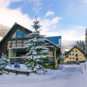 Krkonoše: Špindlerův Mlýn v Hotelu Esprit *** s polopenzí, fitness a vyžitím (kulečník, šipky) + dětský koutek