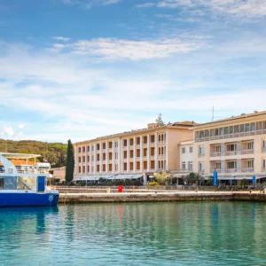 Pobyt na ostrově v Národním parku Brijuni se snídaní