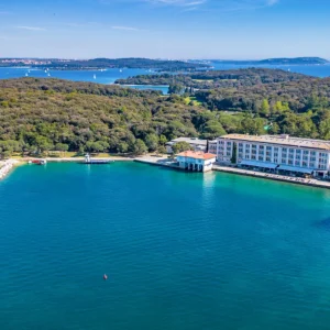 Istrie a NP Brijuni: hotel u moře, vstup do parku, loď v ceně
