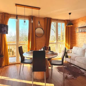 Vybavený tiny house s terasou na severní Moravě