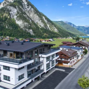 Rakousko: hotel se snídaní a privátním wellness