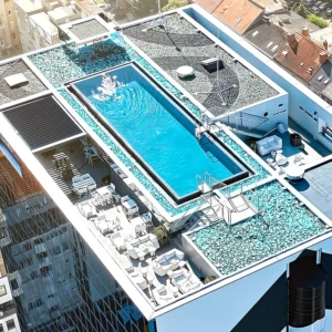 4* pobyt v Záhřebu: strava i střešní terasa s bazénem