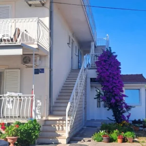 Chorvatsko: apartmány u Šibeniku kousek od moře