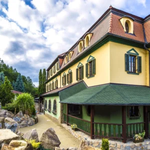 Relax v Lázních Leopoldov se snídaněmi i procedurami