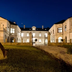 Pobyt na Zámku Wichterle s jídlem i wellness