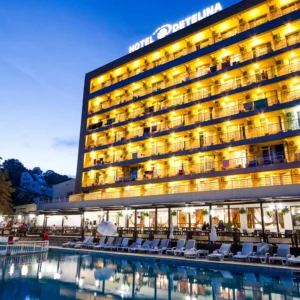 Zlaté Písky autobusem: 7 nocí, all inclusive a bazén