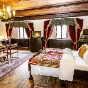 5* hotel v centru Krumlova se snídaní a bazénem