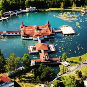 Výlet busem do maďarských lázní Hévíz