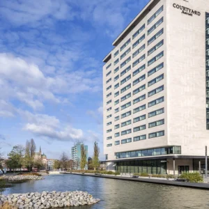 Courtyard Marriott Brno: polopenze a dítě zdarma