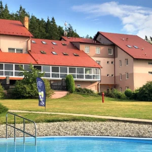 Jesenice v novém: all inclusive či polopenze a wellness