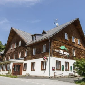 Krkonoše: hotel s polopenzí, přímo u sjezdovky