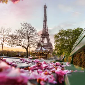 2 noci v Paříži: doprava, hotel i Eiffelova věž