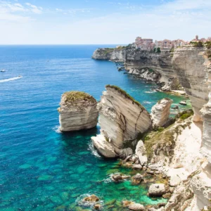 Zájezd na Korsiku: doprava, bungalov a relax u moře