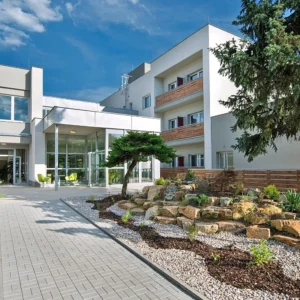 Železné hory: 4* hotel s wellness, bazénem a polopenzí
