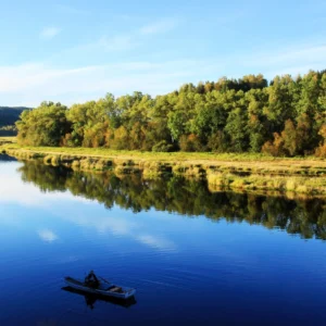 Rekreační chata na Šumavě až pro 6 osob: gril i hřiště