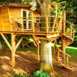 Pobyt se snídaní a saunou v treehousu na jihu Čech