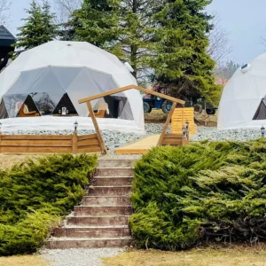 Glamping v Beskydech se snídaní a wellness