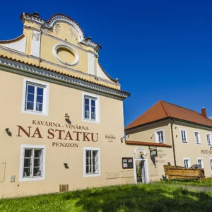 Pobyt na statku v Dobříši: jídlo i wellness