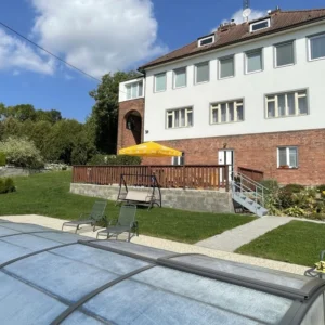 Moderní studia na dosah Babiččina údolí i Kuksu