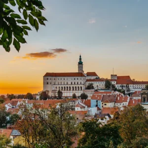 Dovolená v Mikulově: snídaně a koš moravských dobrot