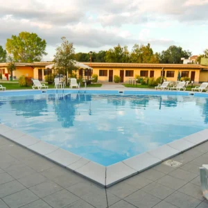 Ravenna: all inclusive, bazén a first minute slevy